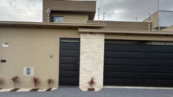 Casa a venda  no bairro   jardim itália RUA ANCONA 